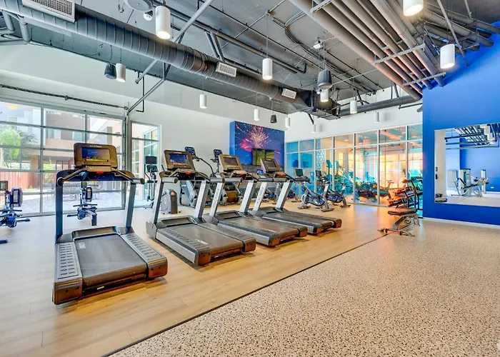 Boulevard Modern 1br Asu Pool Gym 03 Apartment