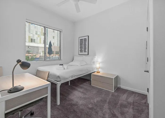 Boulevard Modern 1br Asu Pool Gym 03 Apartment